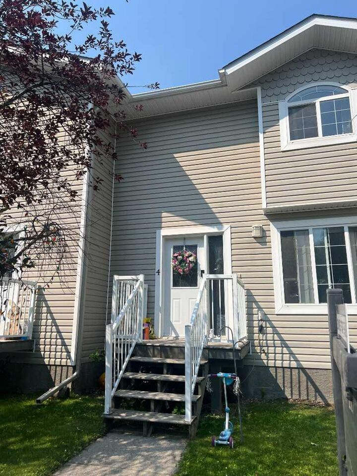 Property Photo: 6615 5 Avenue 4 AB T7E 1M4