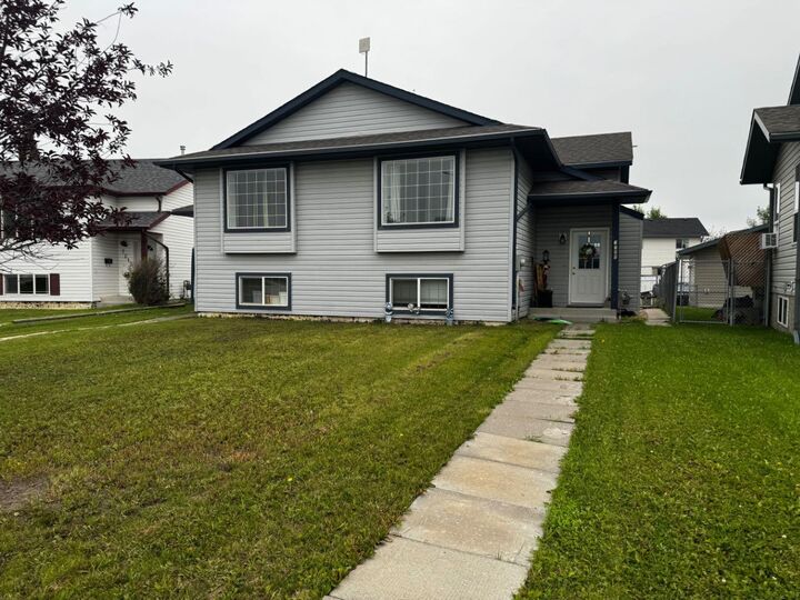 7209 105 Street — photo 1