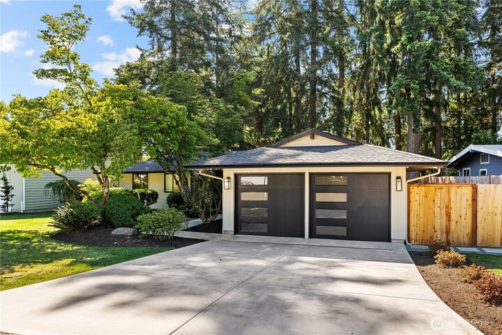 Property Photo:  11903 NE 142nd Place  WA 98034 