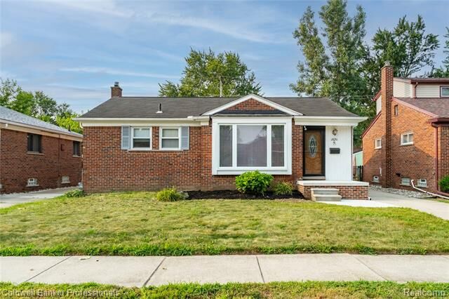 Property Photo:  26511 Marshall Street  MI 48141 