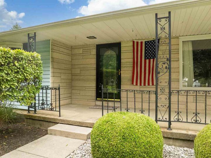 Property Photo:  704 W Church Street  IN 47355 
