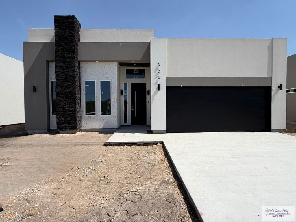 Property Photo:  324 Liberty Cir  TX 78586 