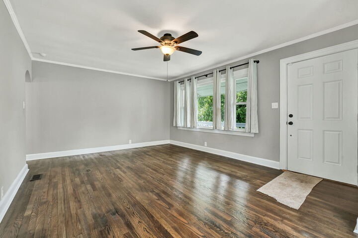 Property Photo:  806 Willow Street NW  TN 37311 