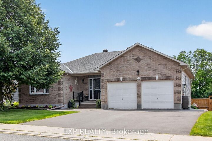 395 Jamieson Street — photo 1