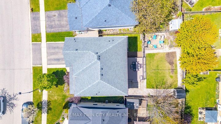 Property Photo:  20 Webb Avenue #Upper  ON N3T 6S5 