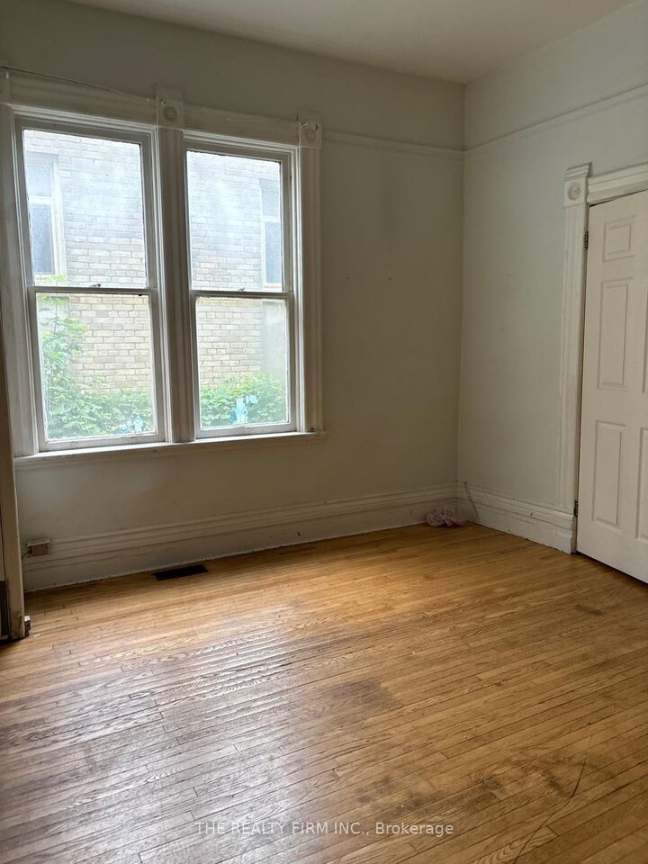 Property Photo: 361 Piccadilly Street A ON N6A 1S9