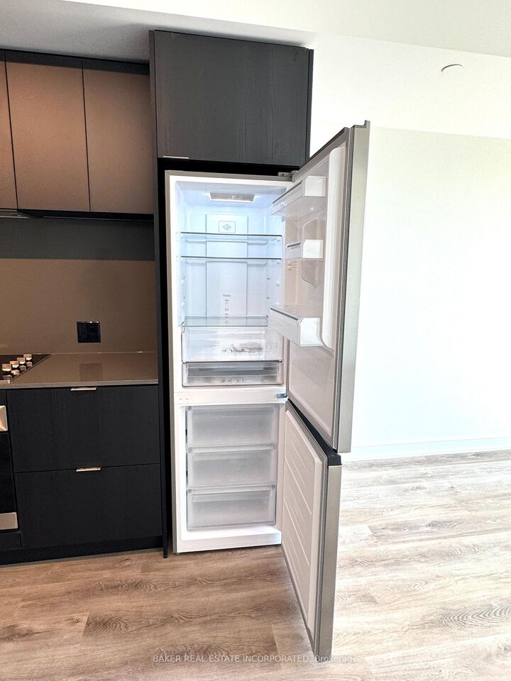 Property Photo:  3009 Novar Road 518  ON L5B 1H7 