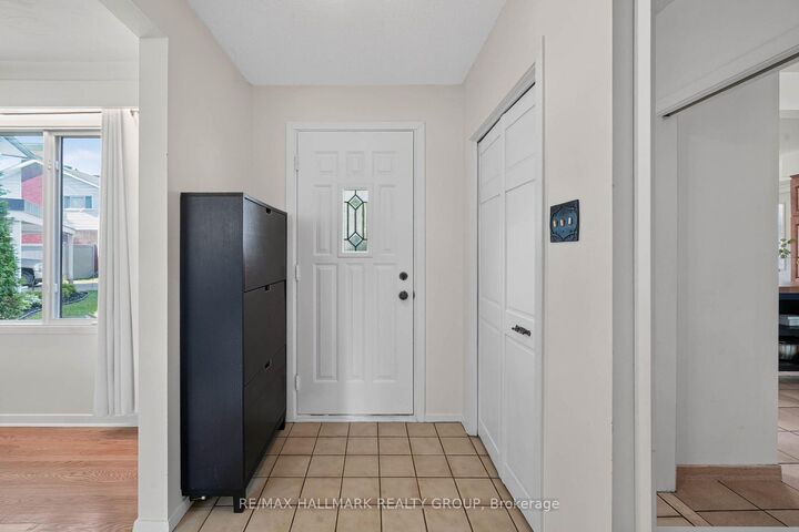 Property Photo: 1038 Arnot Road ON K2C 0H4