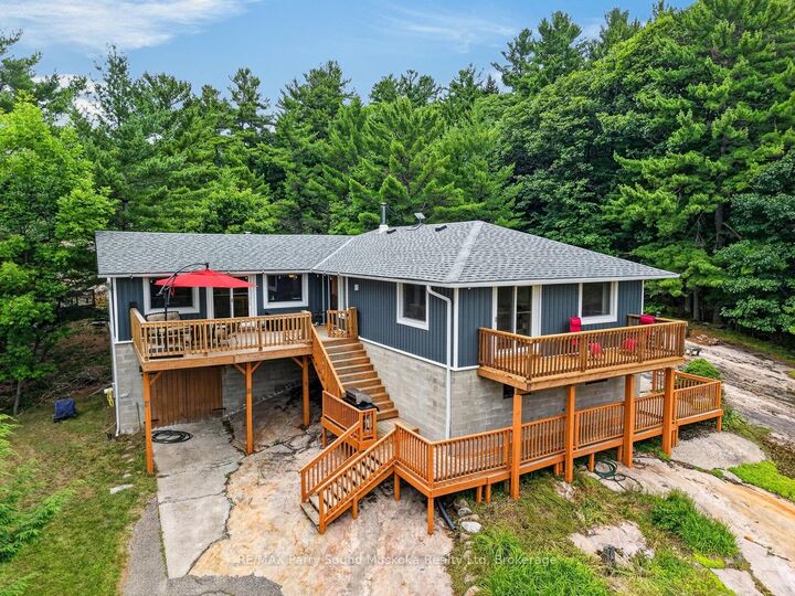 Property Photo: 3 Ridgeway Drive ON P0G 1G0