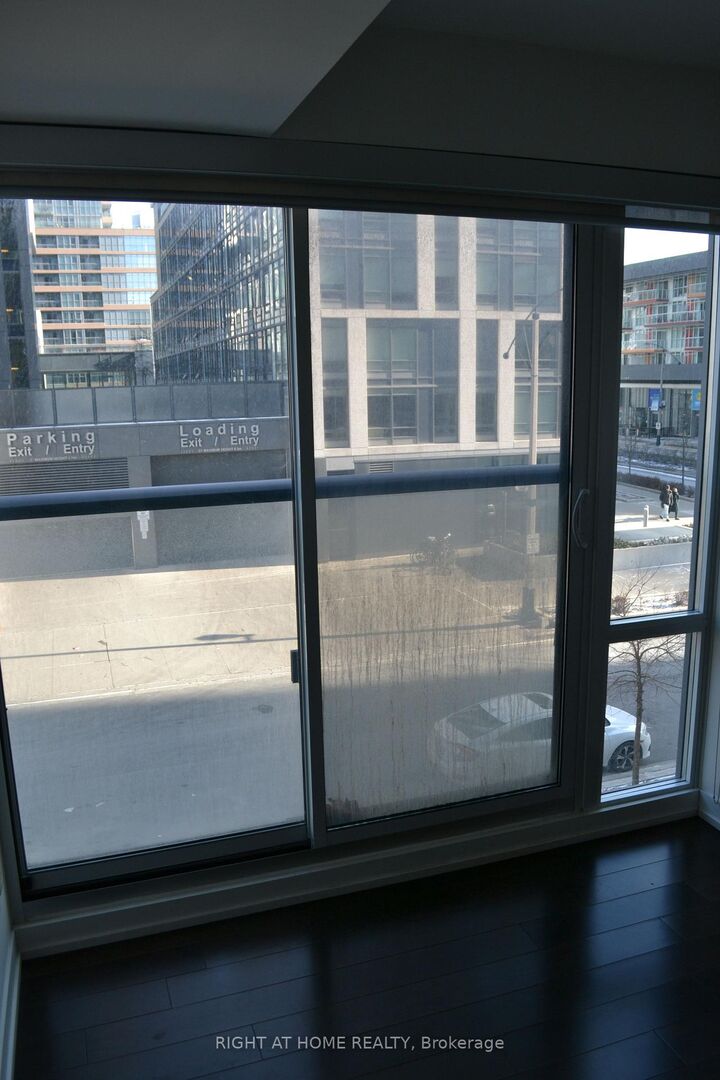 Property Photo: 170 Fort York Boulevard 207 ON M5V 0E6