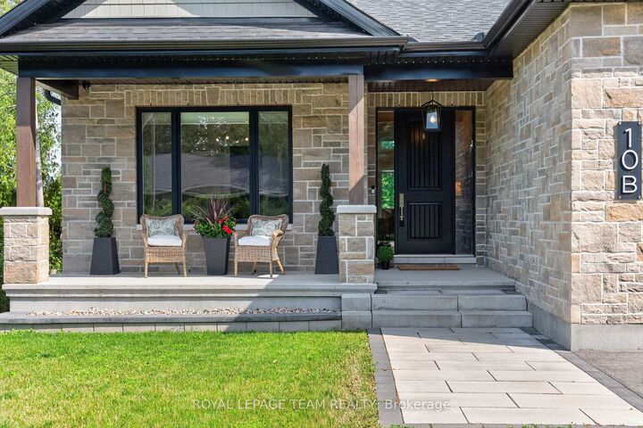 Property Photo: 10 B Brigade Avenue ON K2S 1J1