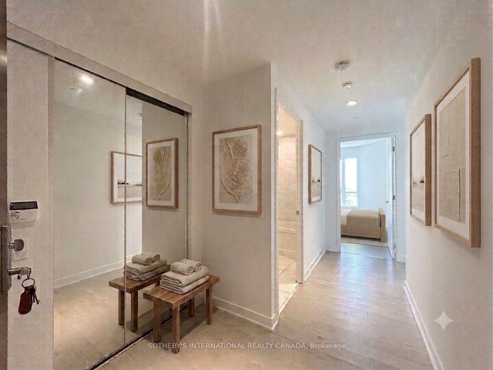 Property Photo:  15 Queens Quay E 607  ON M5E 0C5 