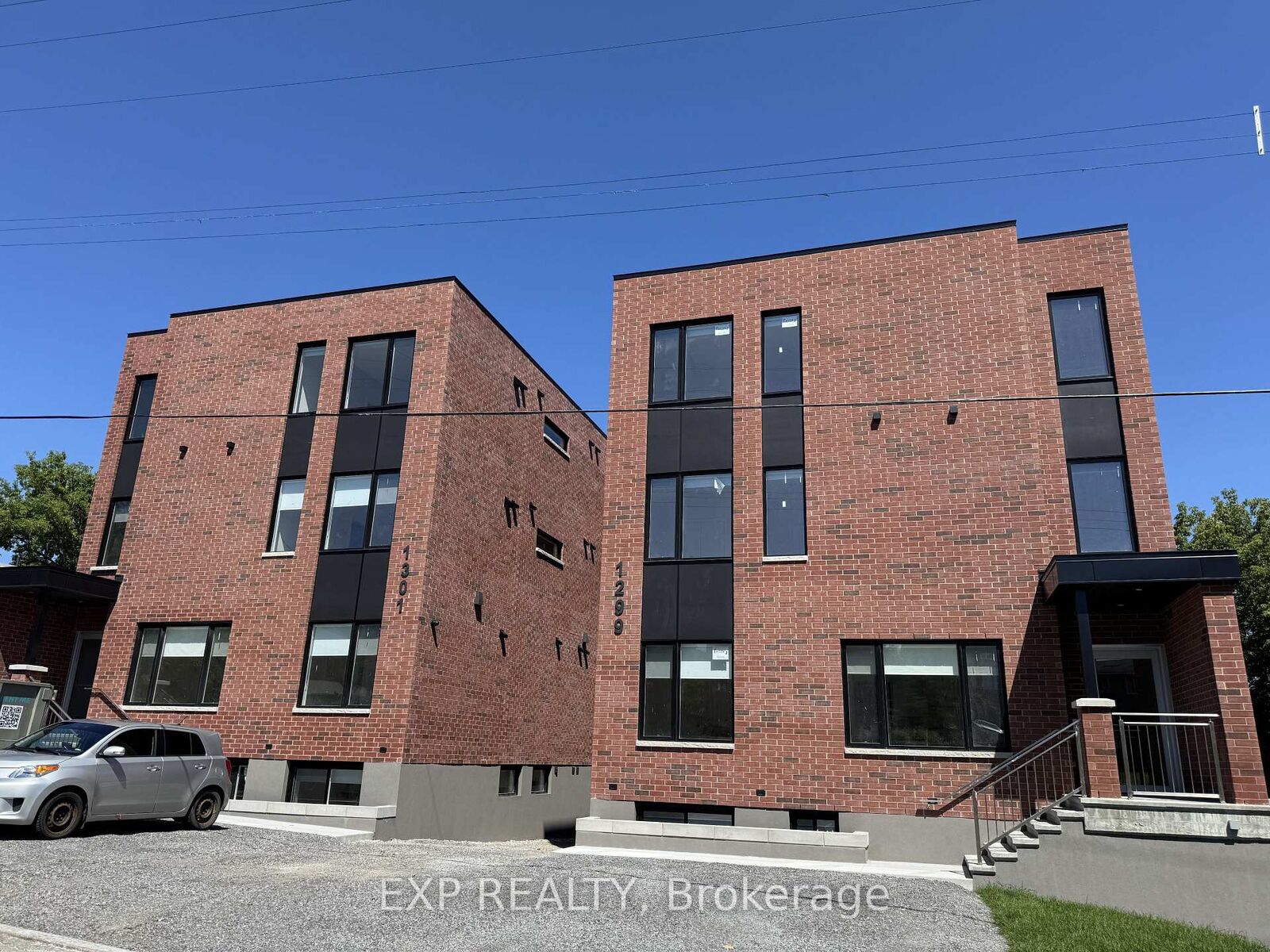 Property Photo:  1301 Dorchester Avenue 4  ON K1Z 8E8 