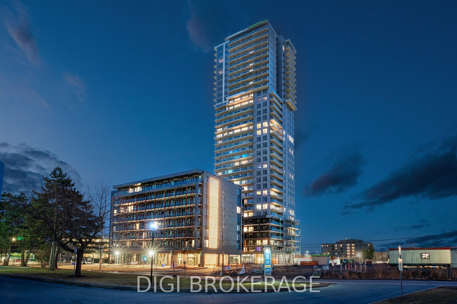 Property Photo:  1240 Cummings Avenue 1403  ON K1J 0E3 