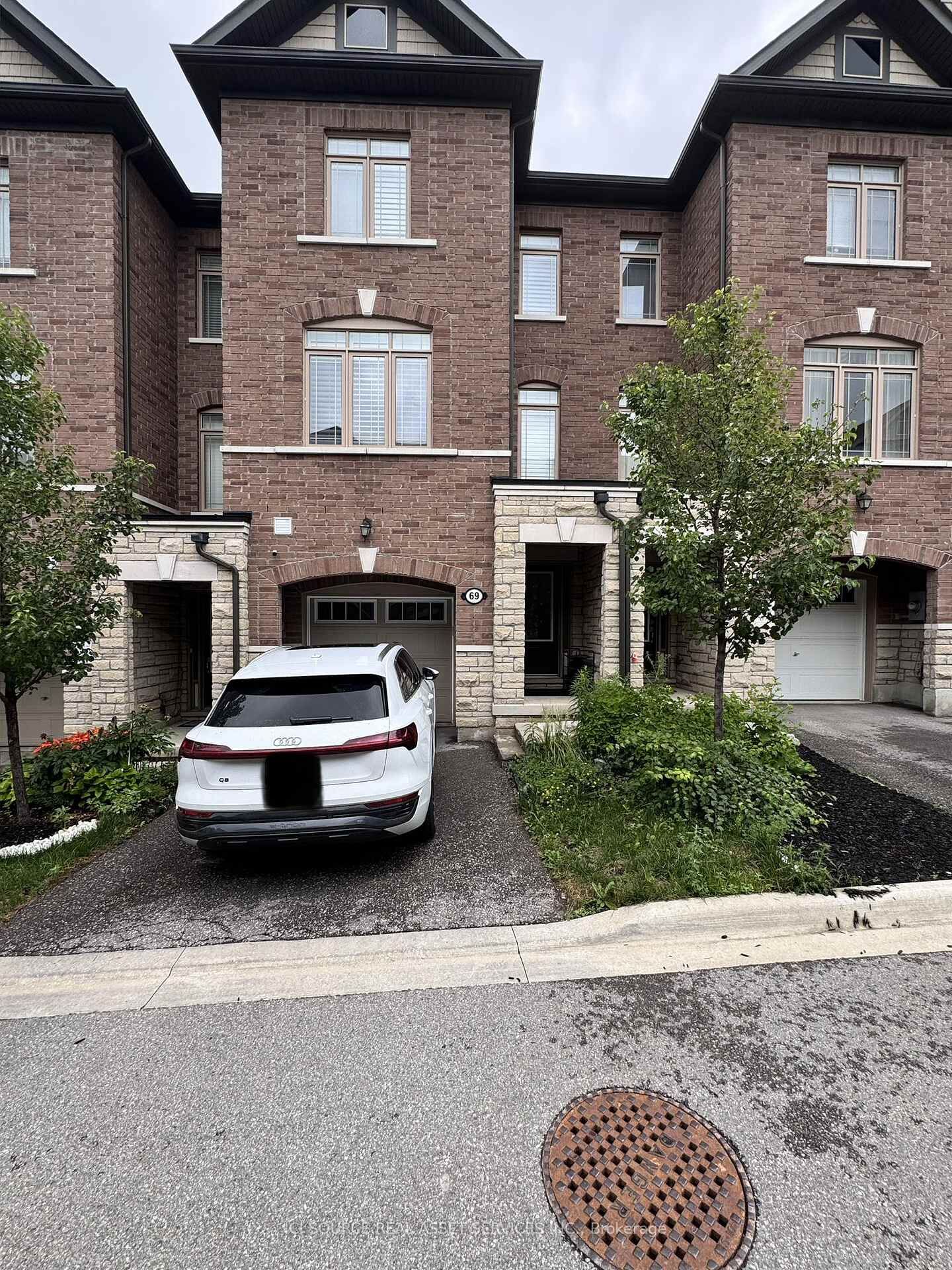 Property Photo:  69 Gordon Circle  ON L3Y 0C9 