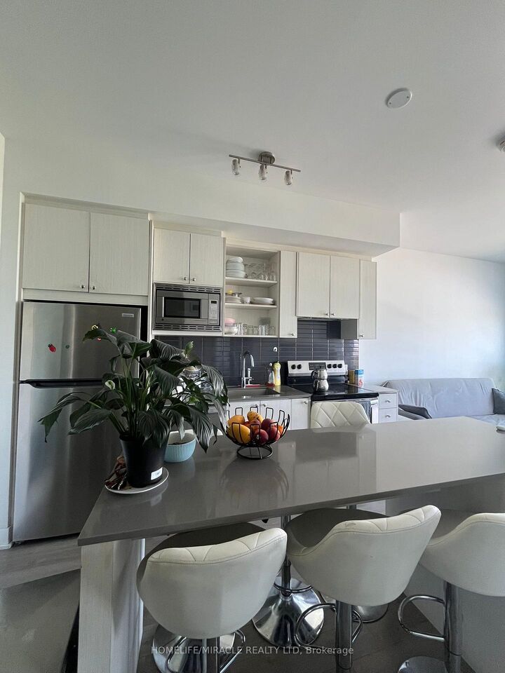 Property Photo:  60 George Drive 306  ON M3X 2C5 