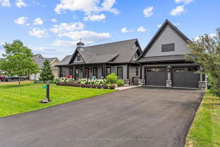 Property Photo: 7 Georgian Grande Drive ON L0K 1E0