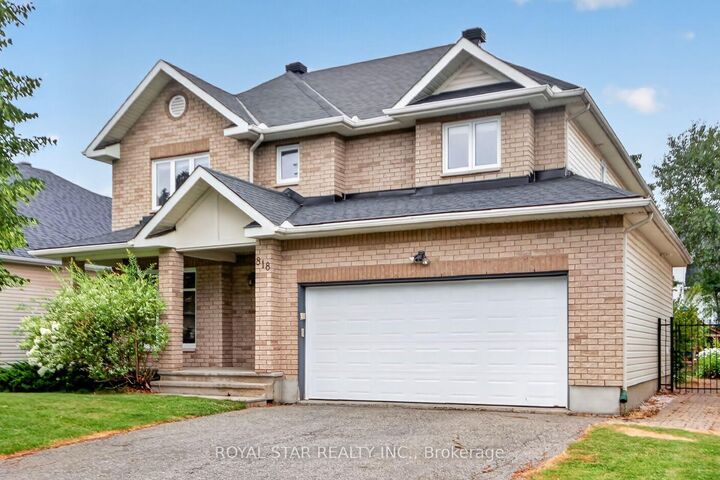 Property Photo: 818 Long Point Circle ON K1T 4H6
