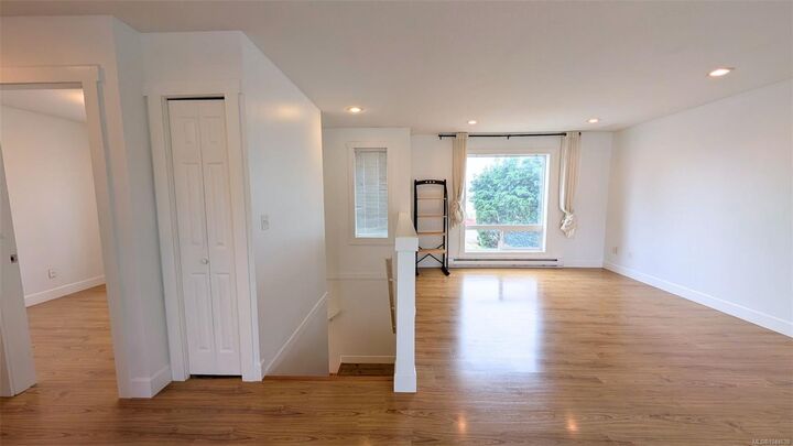 Property Photo: 1721 Northfield Rd BC V9S 3B1