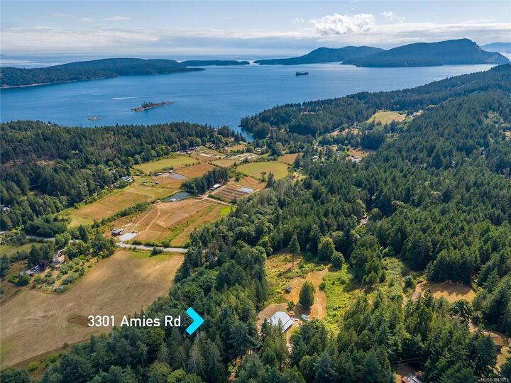 Property Photo: 3301 Amies Rd BC V0N 2M1