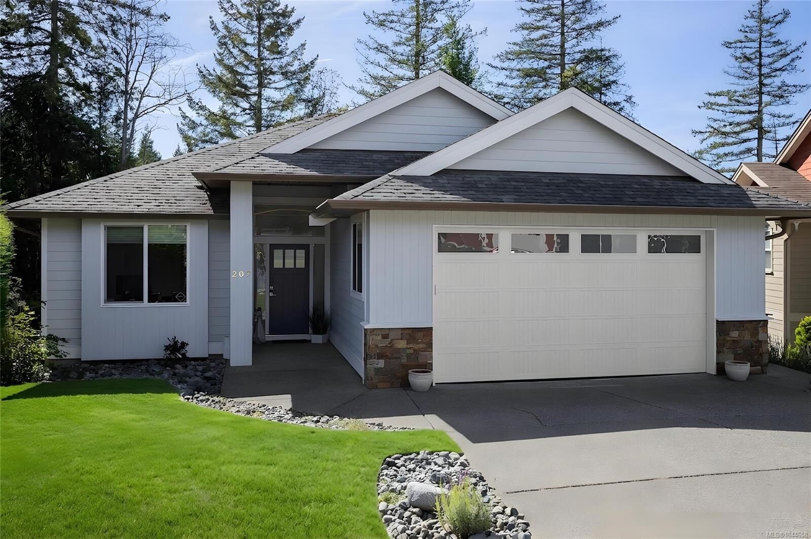 Property Photo: 207 Linstead Pl BC V9T 0G5