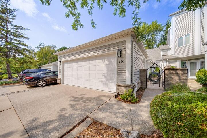 110 Marine Drive 3 — photo 1