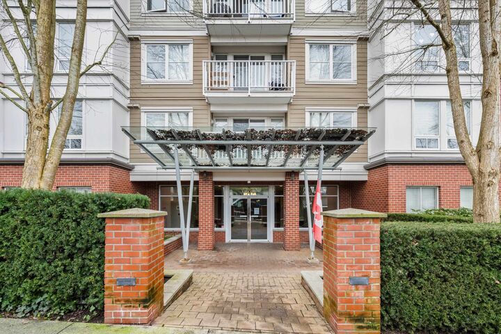 Property Photo: 12283 224 Street 406 BC V2X 8Z3