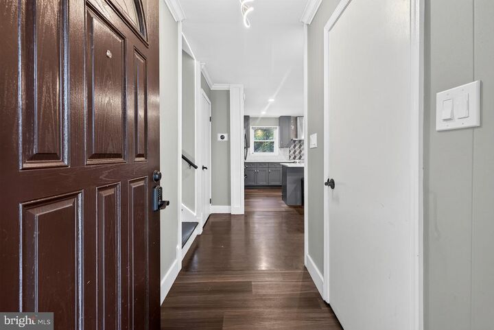 Property Photo:  10 Shanandale Court  MD 20904 