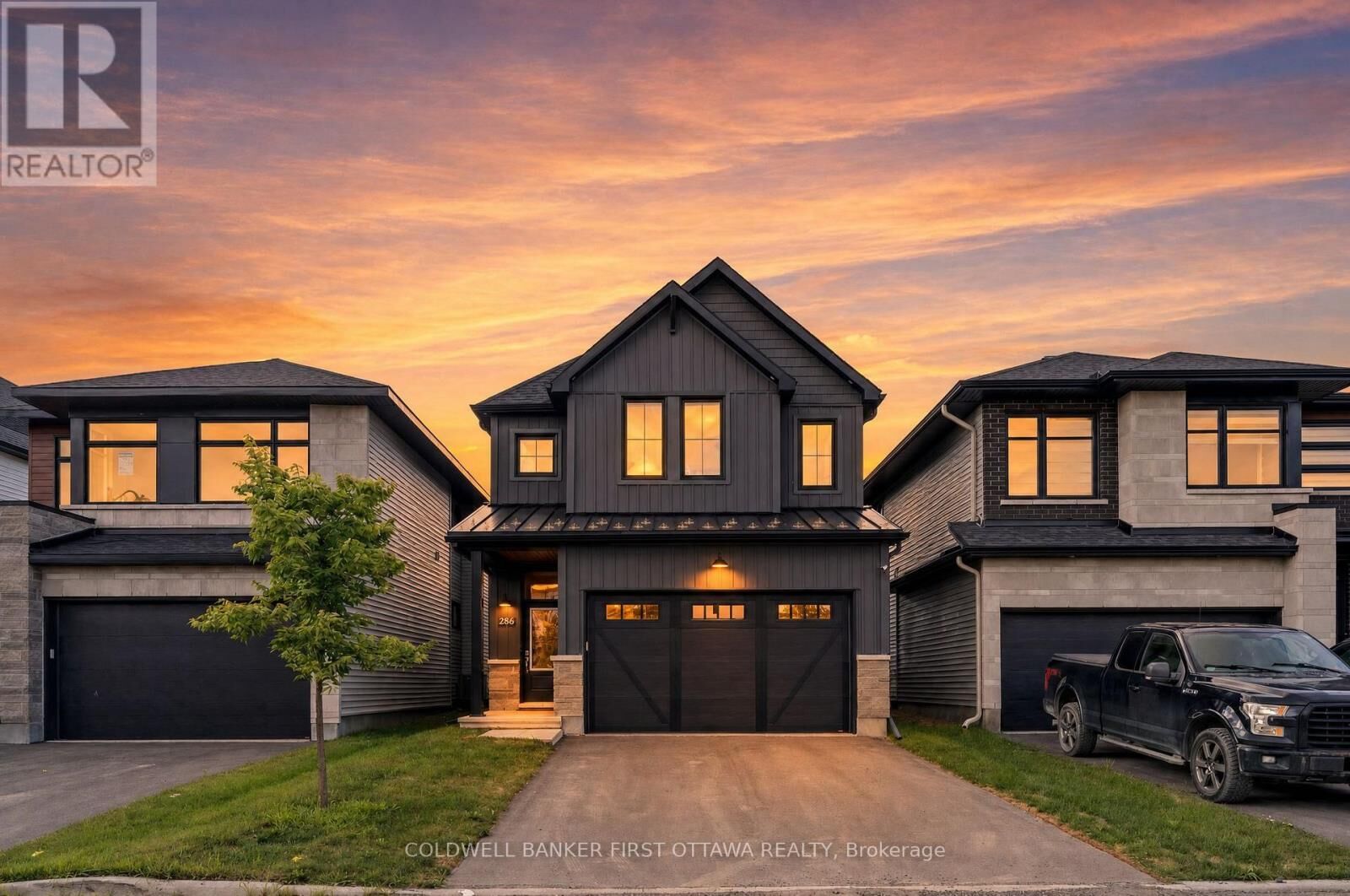 Property Photo:  286 Cornice Street  ON K1W 0W4 