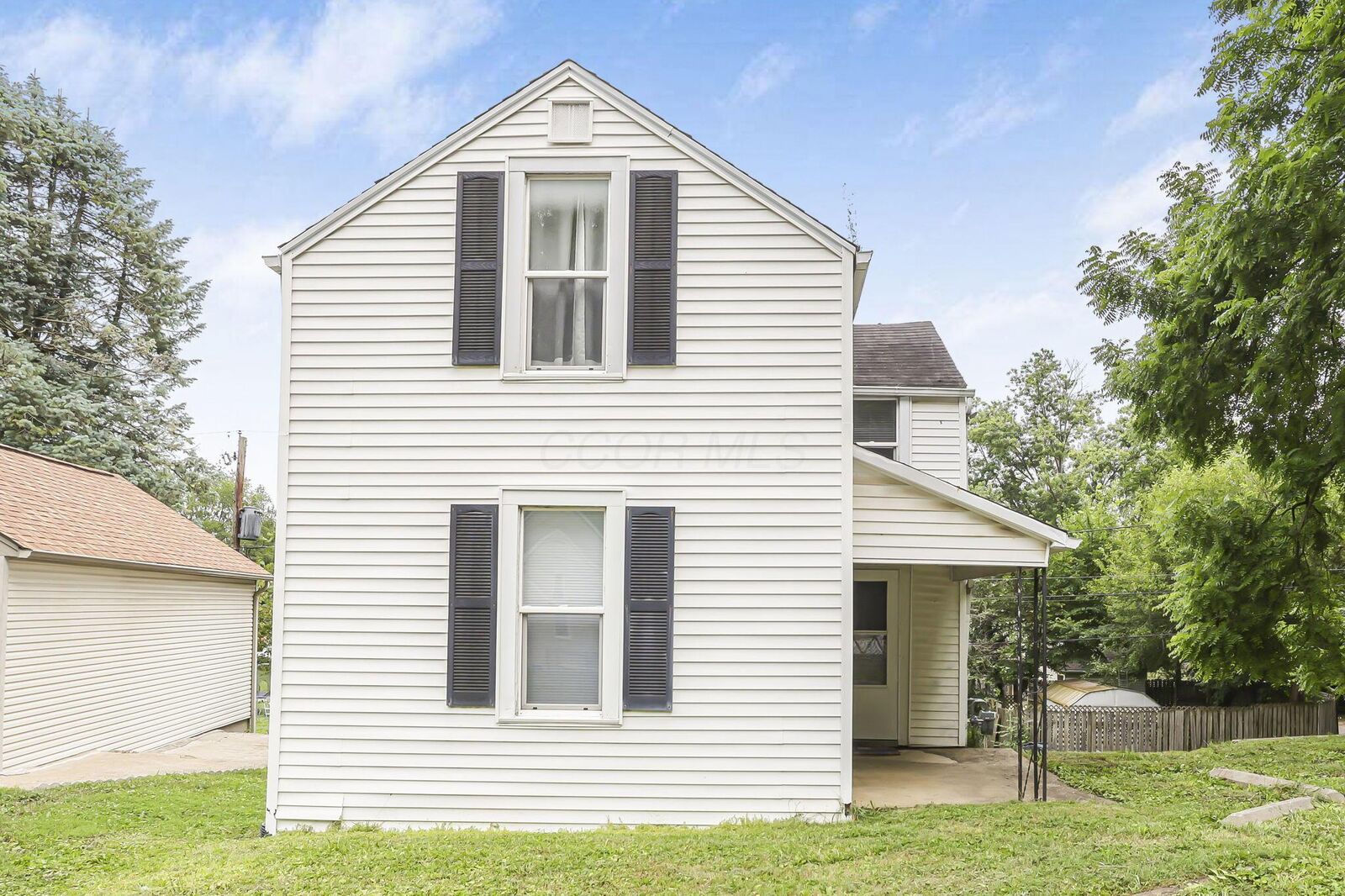 Property Photo: 120 Maud Avenue OH 43130