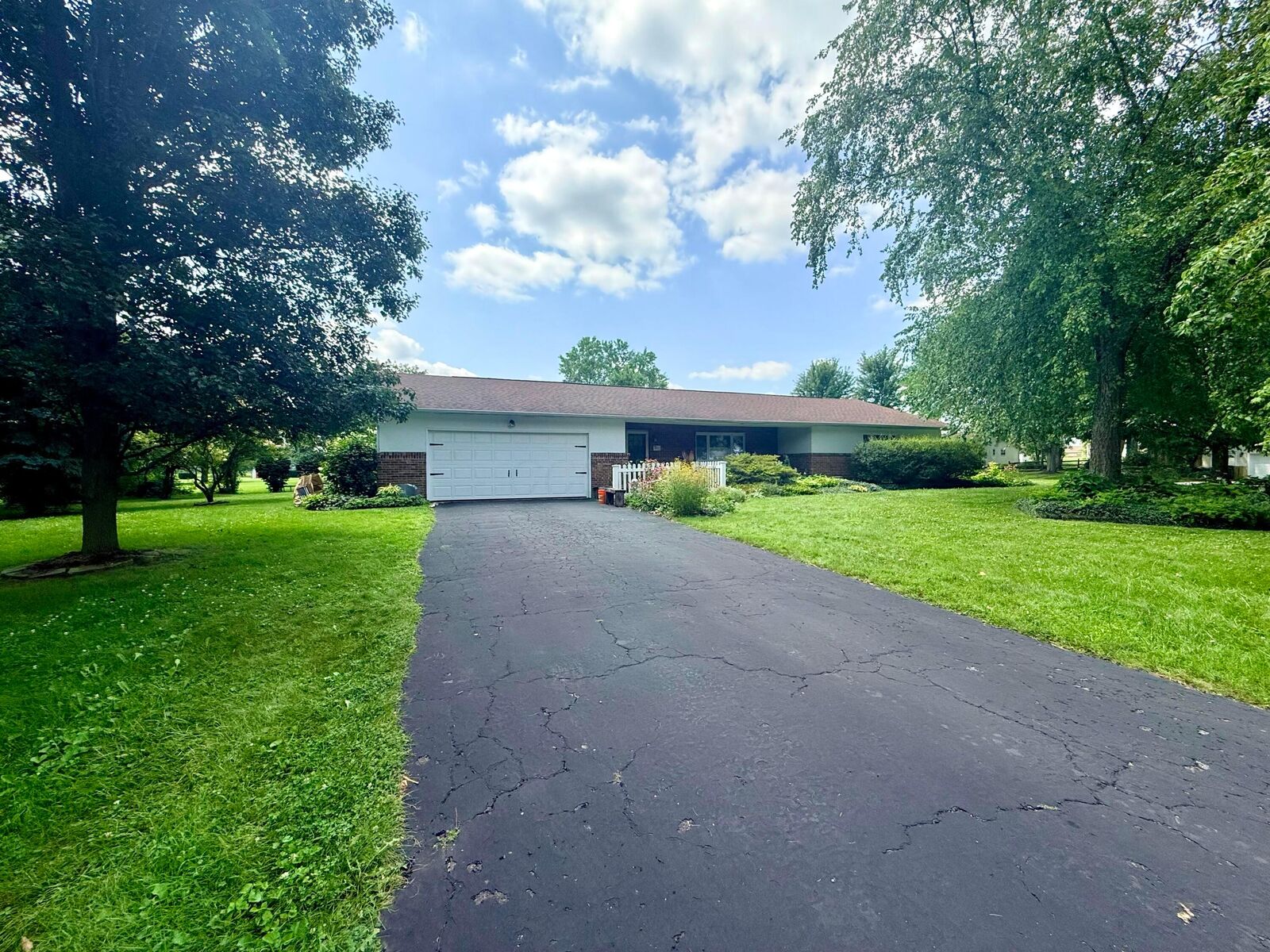 Property Photo: 5273 Solomon Avenue OH 43125