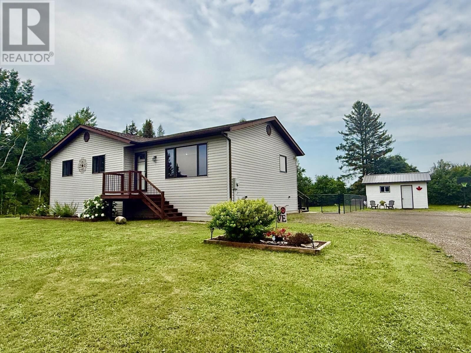 Property Photo: 460 Nicholetts Rd ON P0T 2G0