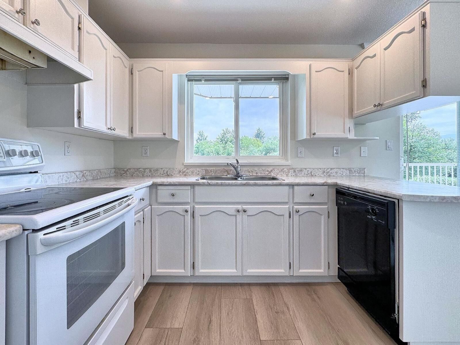Property Photo:  20600 53A Avenue 118  BC V3A 8C2 