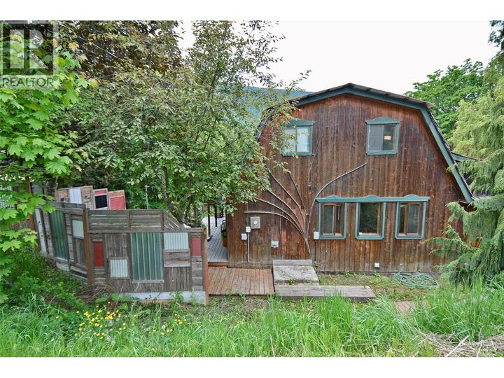 Property Photo: 2022 Creek Street BC V1L 1M7