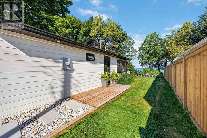 Property Photo:  5132 Cedar View Drive  ON N0N 1J0 