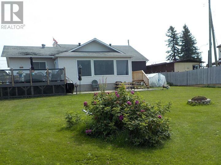 Property Photo: 102 Kenogami Rd ON P0T 2A0