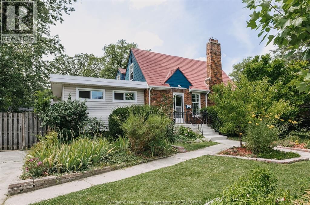 Property Photo: 2515 Windermere ON N8W 2T5