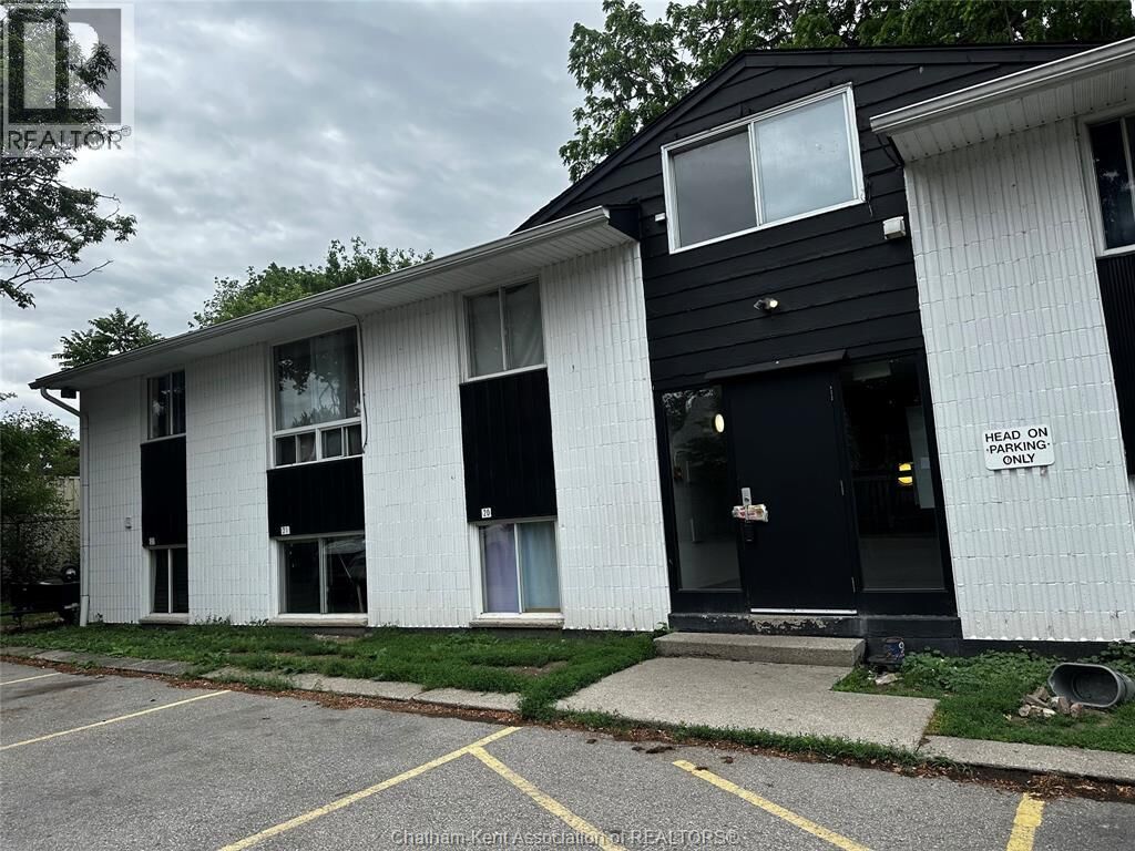 Property Photo: 89 Sheldon Avenue 20 ON N7L 3M8