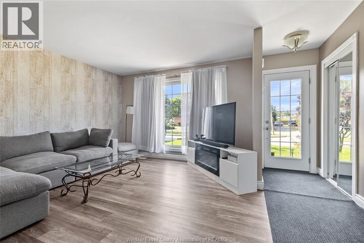 Property Photo:  2935 Granby Crescent  ON N8T 1M3 