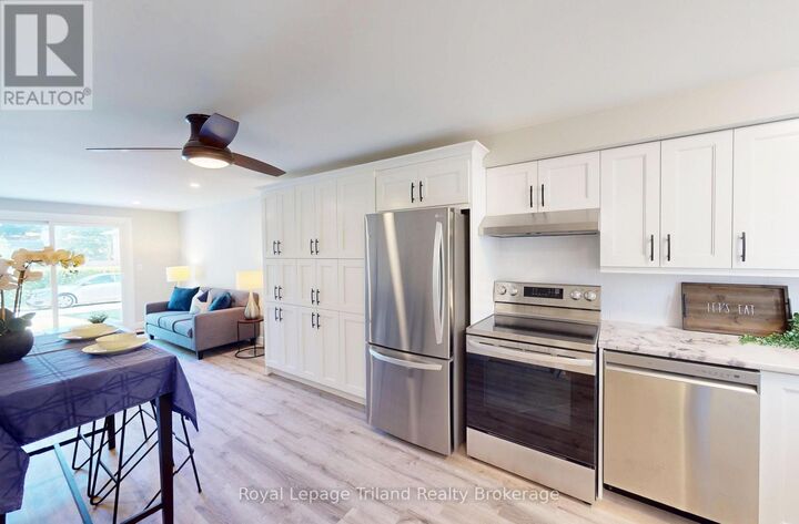 Property Photo:  648 Brant Street  ON N4S 5J8 