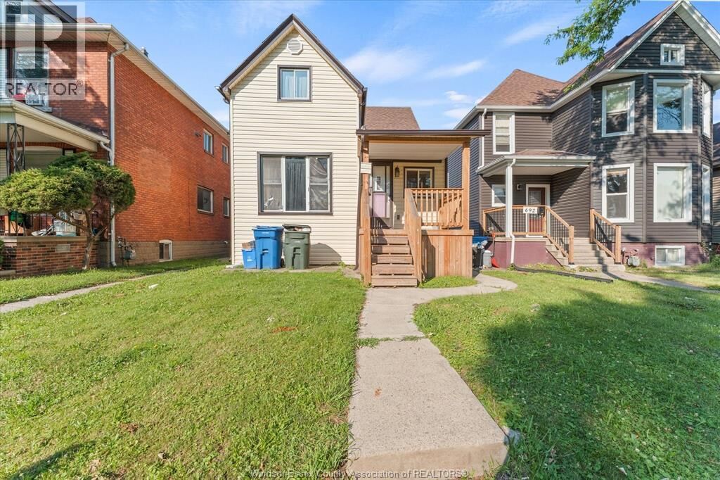 Property Photo: 686 Church Street ON N9A 4T4