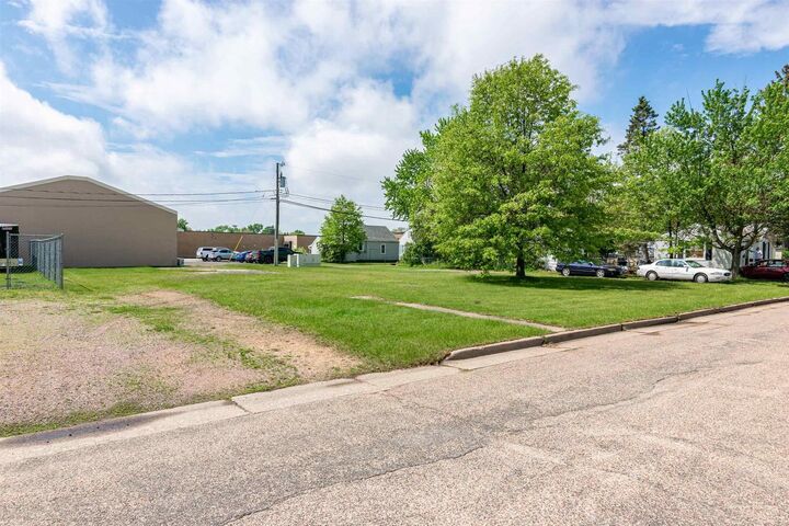 Property Photo: 1840 Franklin Street 1850 Franklin Street WI 54494