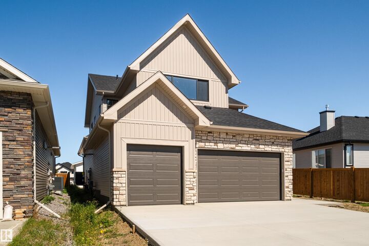 Property Photo: 8 Darby Crescent AB T7X 0W9
