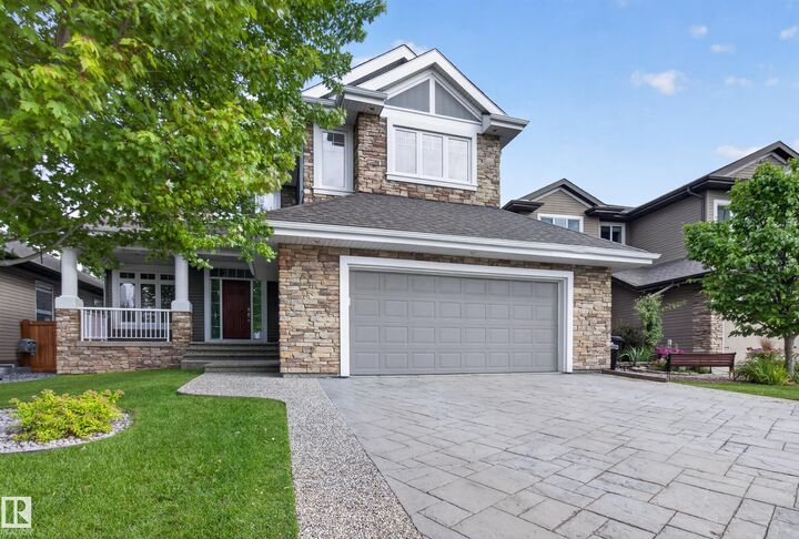 Property Photo: 3308 Somerset Drive AB T8H 0K5