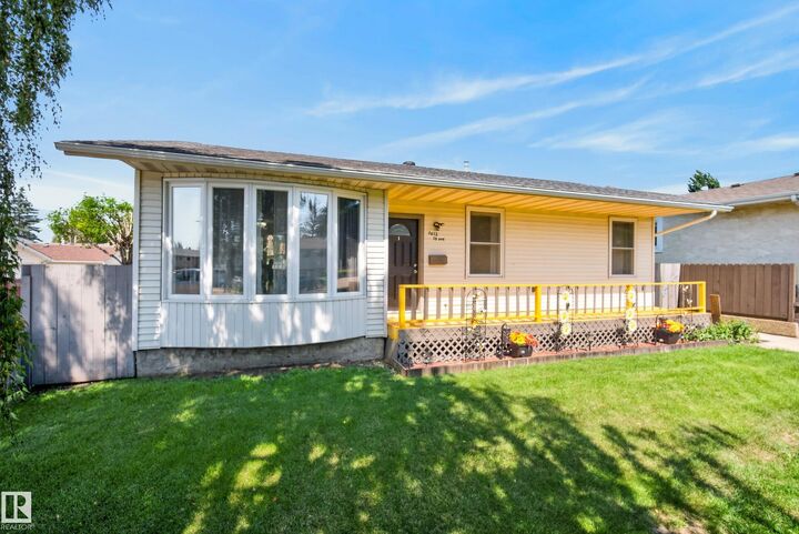 Property Photo: 3612 18 Avenue NW AB T6L 3C2
