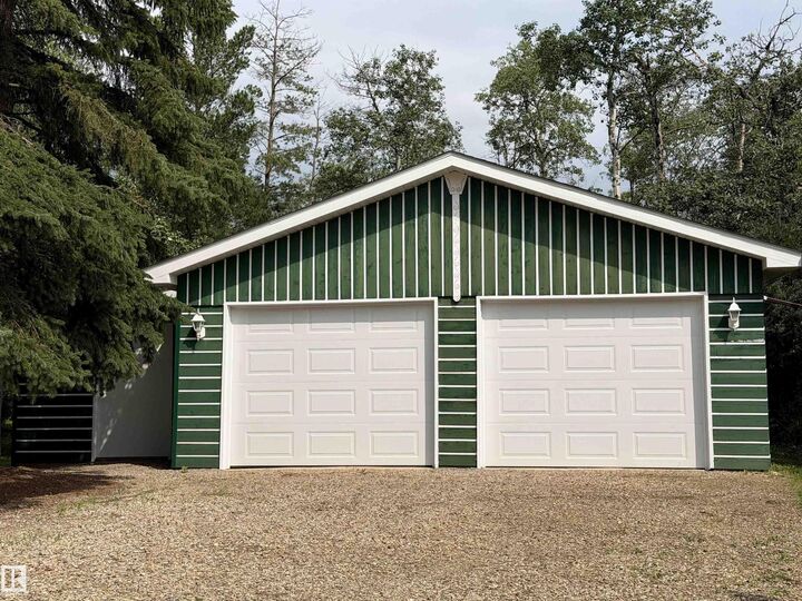 Property Photo: 54046 Rge Road 213 AB T8G 2A1