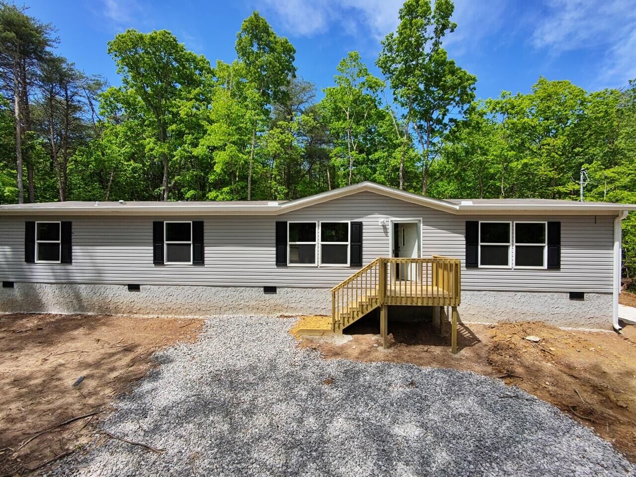 Property Photo:  321 Lakeside Drive  TN 37338 