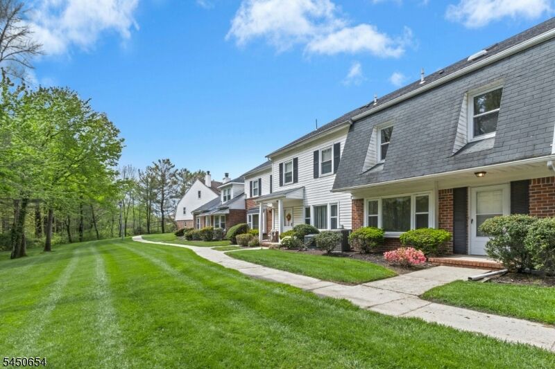 Property Photo: 12 Harwich Ct NJ 07076