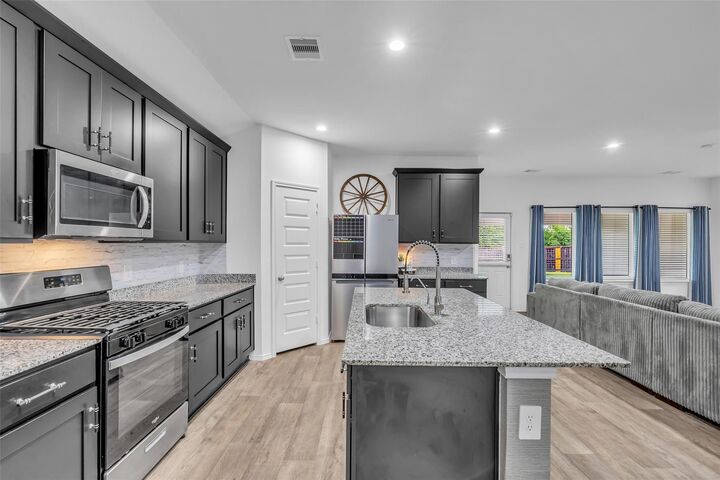 Property Photo:  3906 Windstone Glen Way  TX 77469 