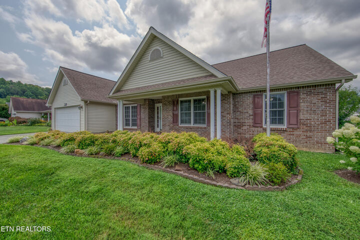 Property Photo: 2024 Wayside Rd TN 37931
